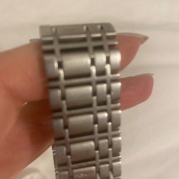 Burberry Watch Silver - Picture 6 of 7